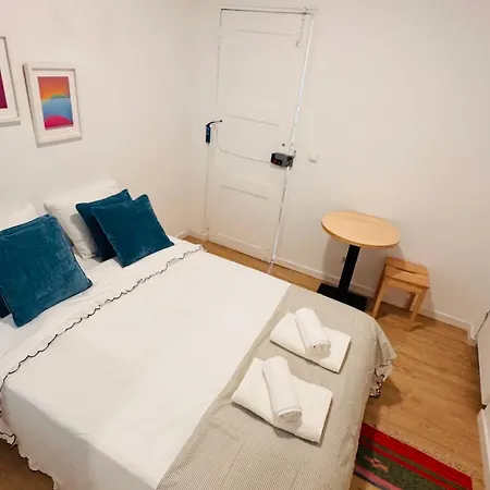 Alameda Rooms-lisbon Pensjonat *